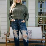 Lisse Mid Rise Ripped Straight Fit Jeans - PLUS