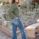 Maddie High Rise 90's Distressed Knee Straight Fit