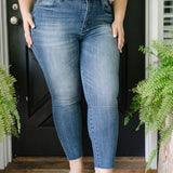 Chase High Rise Raw Hem Relaxed Fit - PLUS