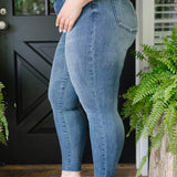 Chase High Rise Raw Hem Relaxed Fit - PLUS