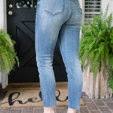 Chase High Rise Raw Hem Relaxed Fit