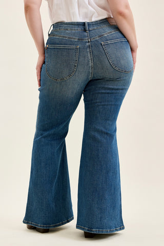 Jaqueline Flare With Double Button And Shield Pockets - PLUS