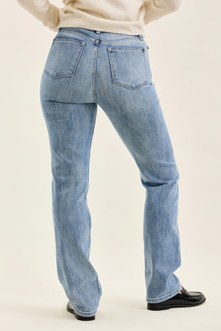 Brenda 90's Straight Fit