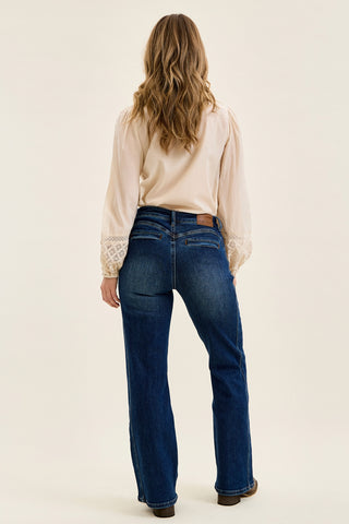 Alex Bootcut With Cowgirl Seaming