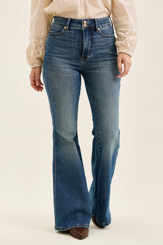 Jaqueline Flare With Double Button And Shield Pockets