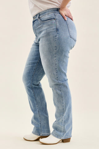 Brenda 90's Straight Fit - PLUS