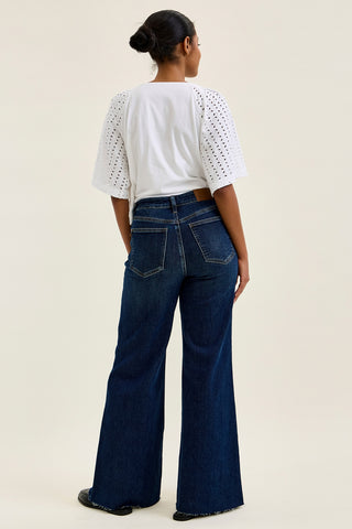 Lux Retro Wide With Adjustable Tabs