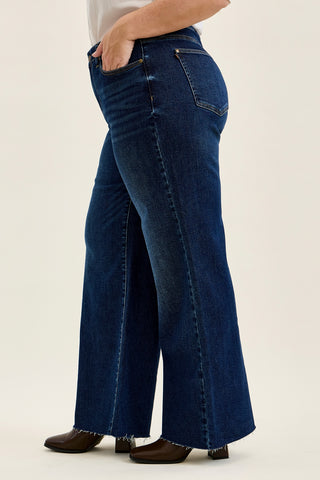 Lux Retro Wide With Adjustable Tabs - PLUS