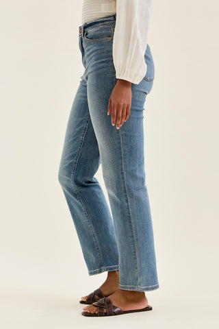 Kimberly Straight Fit (Medium Wash)