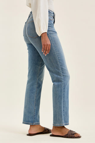 Kimberly Straight Fit (Medium Wash)