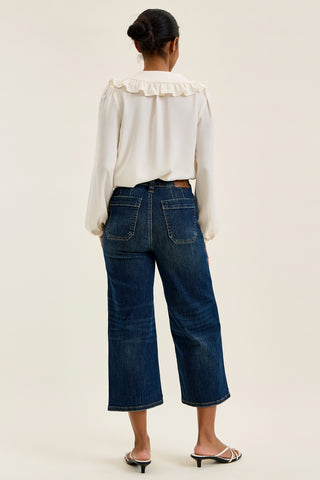 Dottie Utility Wide Crop