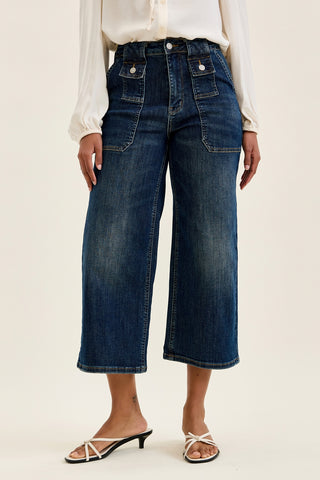 Dottie Utility Wide Crop