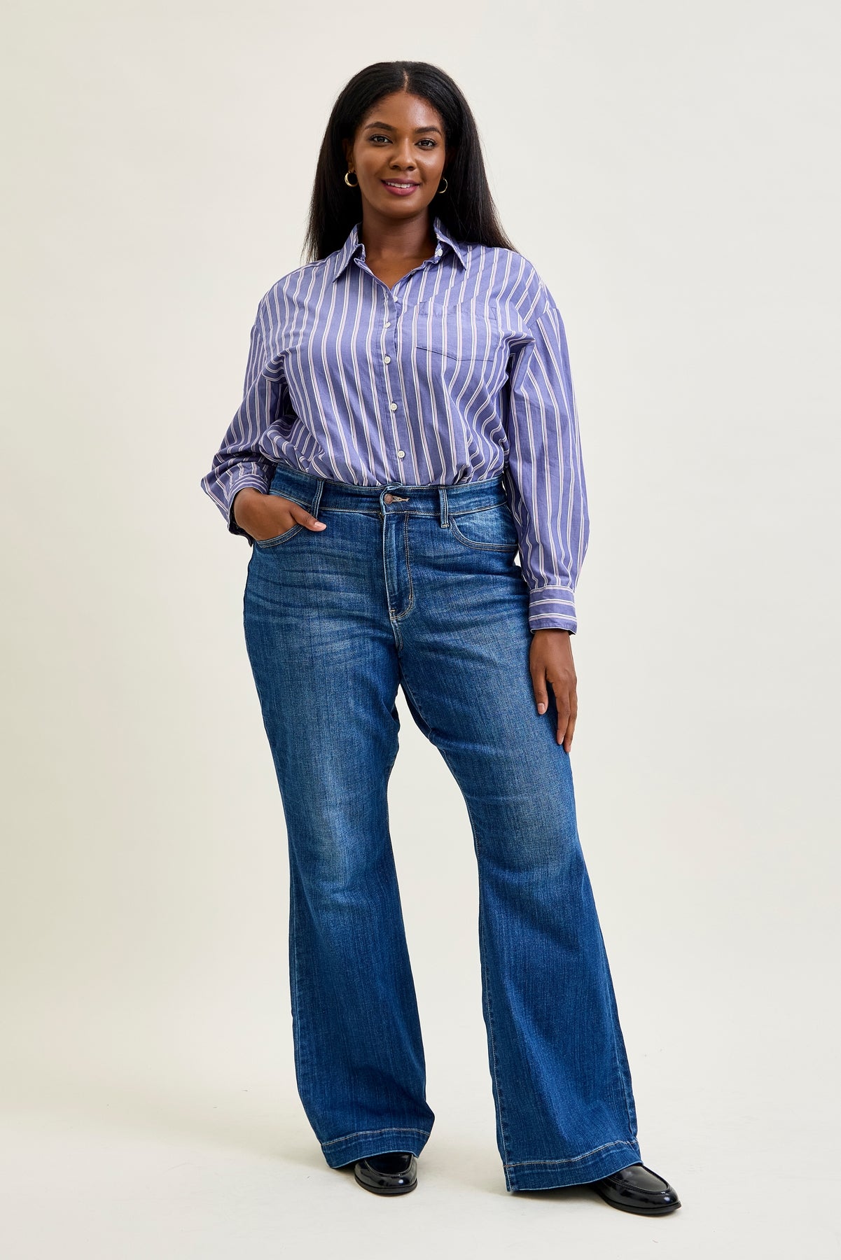 Judy Blue Jeans Charlotte Wide Hem Flare Jeans - PLUS 14W Judy Blue Jeans Charlotte Wide Hem Flare Jeans - PLUS 14W