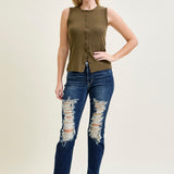 Lisse Mid Rise Ripped Straight Fit Jeans
