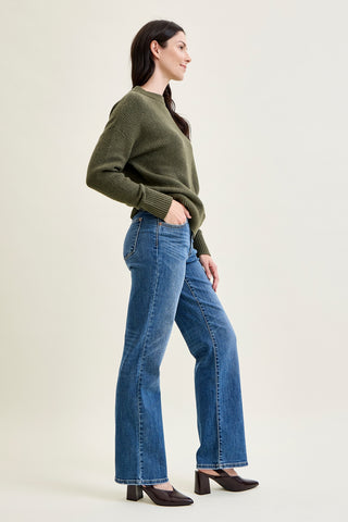 Kimberly V-Front Straight Jeans