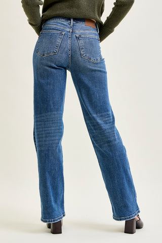 Kimberly V-Front Straight Jeans