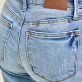 Stacy Vintage Vibes Slim Jeans with a Pocket Perk