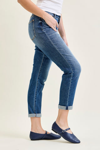 Amber Mid Rise Vintage Wash Non-Distressed Boyfriend