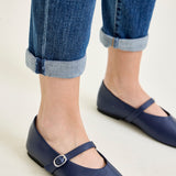 Amber Mid Rise Vintage Wash Non-Distressed Boyfriend