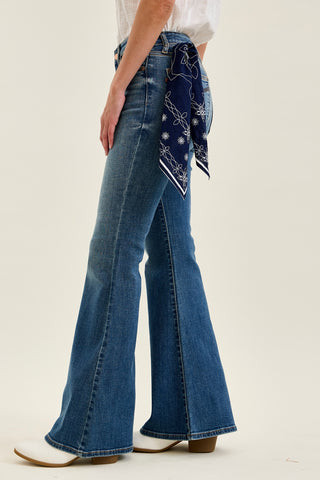 Jaqueline Flare With Triple-Needle Pockets And a Bandana