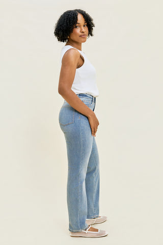 Kimberly Straight Fit (Medium Wash)