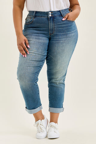 Billie Boyfriend With Cross-Back Belt Loops - PLUS