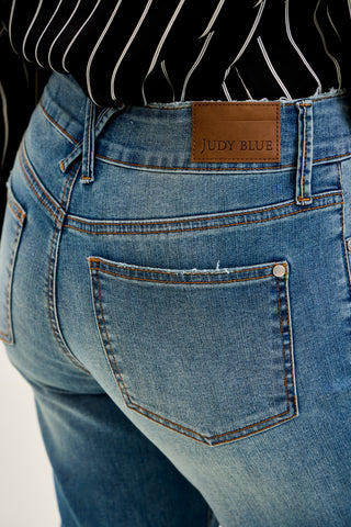 Billie Boyfriend With Cross-Back Belt Loops
