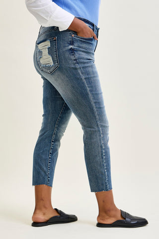 Chase High Rise Raw Hem Relaxed Fit - PLUS