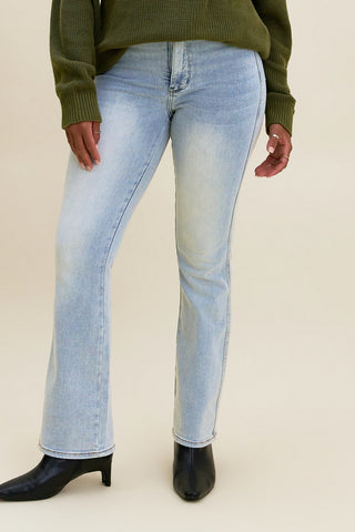Daisy Tummy Control Bootcut Jeans (Short)