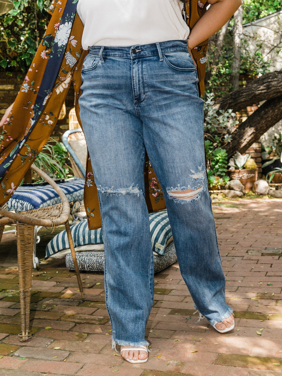 Indie High Waist Knee Destroyed Straight - PLUS