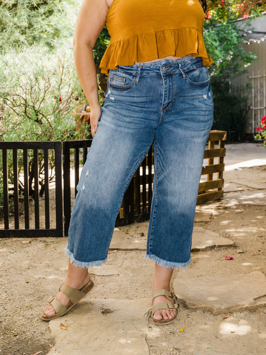 Lily High Waist Fray Straight Crop - PLUS