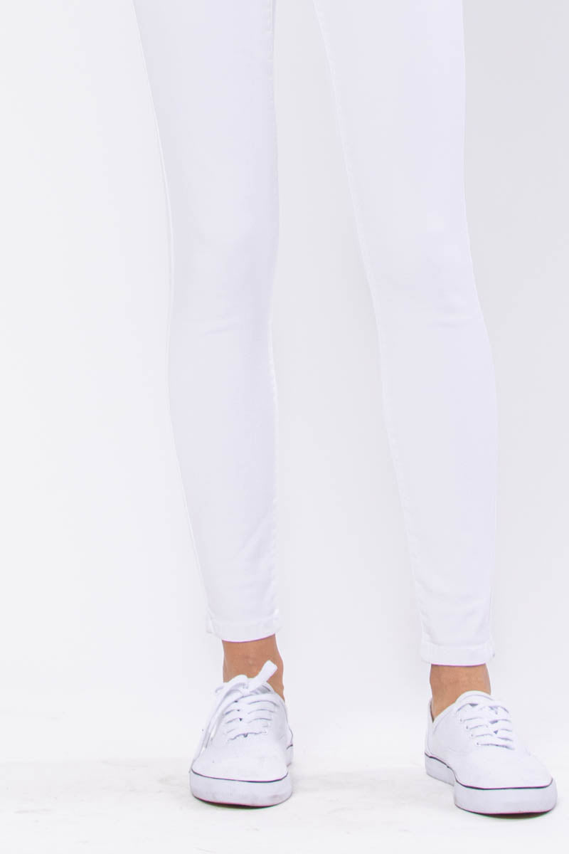 Kelly White Essential Skinny - PLUS