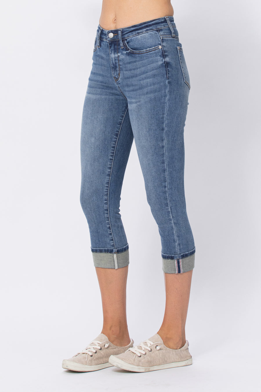 Aliana Midrise Cuffed Capri